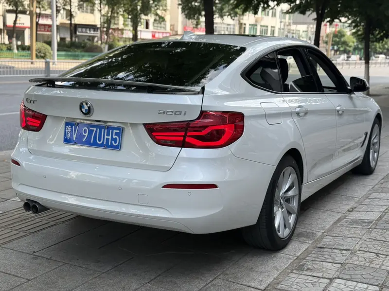 BMW 3 Xi Gt — фото 6