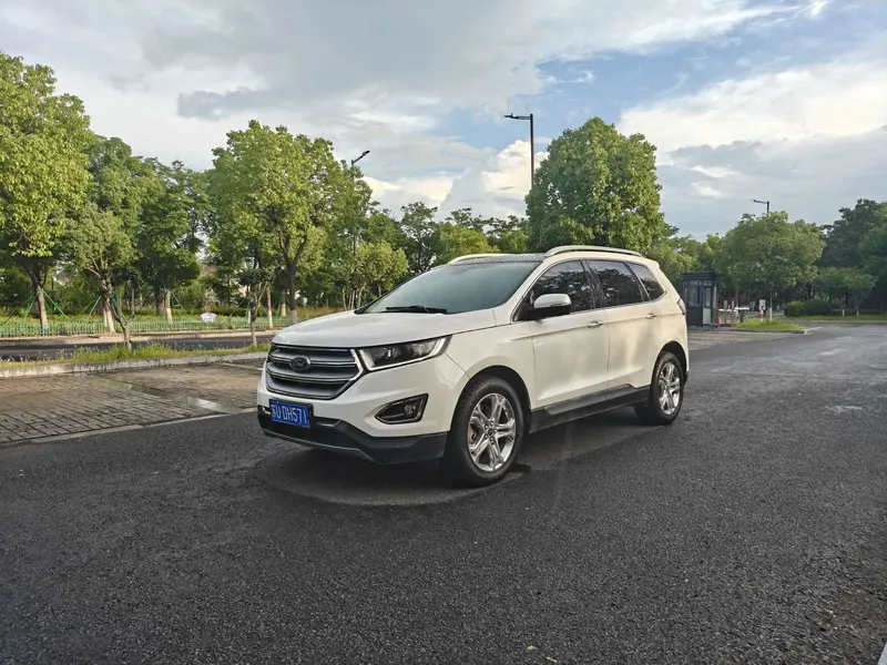 Ford Edge Eco Boost 245 4 WD 7