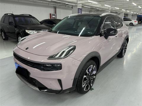 Lynk & Co 06