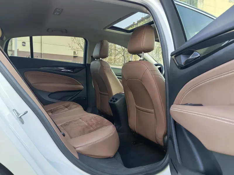 Buick Regal — фото 11