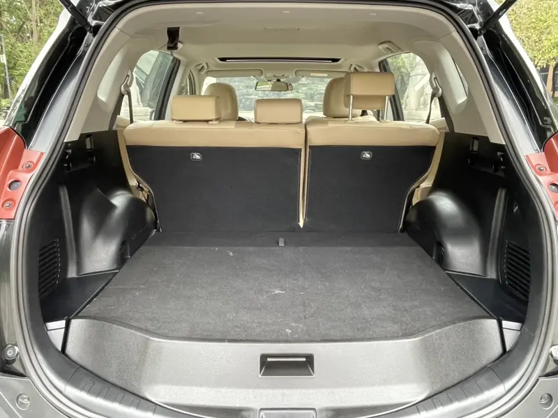 Toyota RAV4 — фото 14