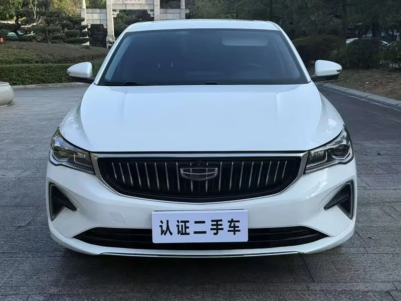 Geely Emgrand — фото 2