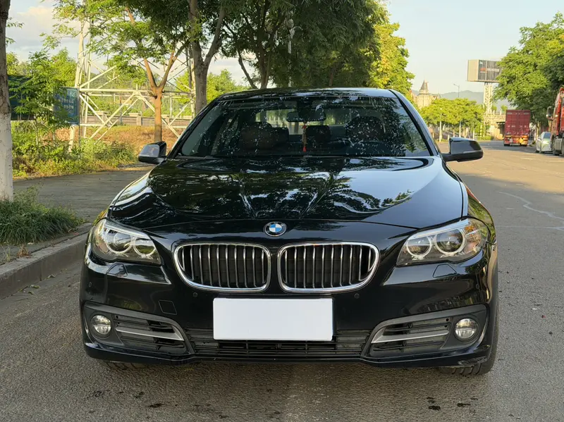 BMW 5 Series — фото 2