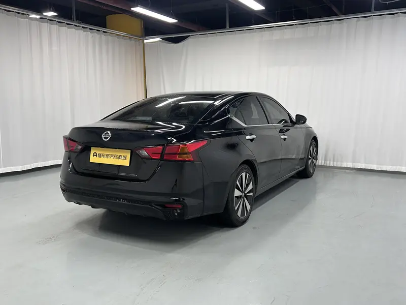 Nissan Teana 2.0L XL комфорт — фото 7