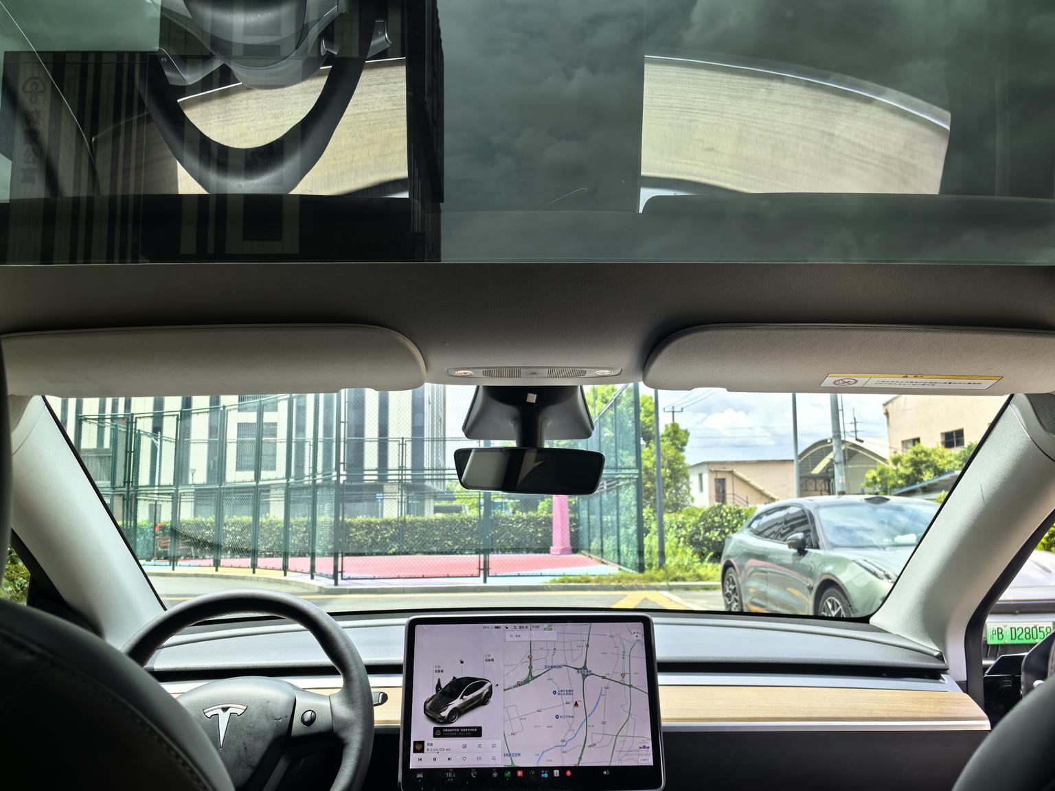 Tesla Model Y: фотография 6 из 18