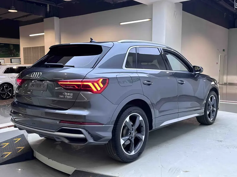 Audi Q3 — фото 7