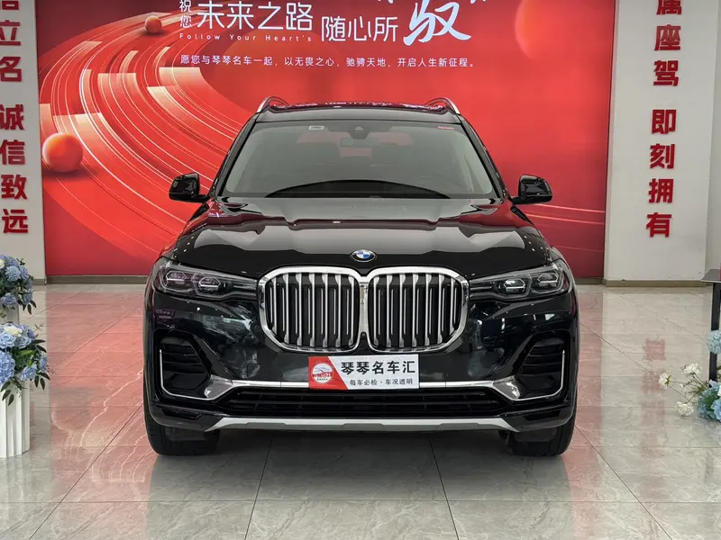 BMW X7 — фото 2