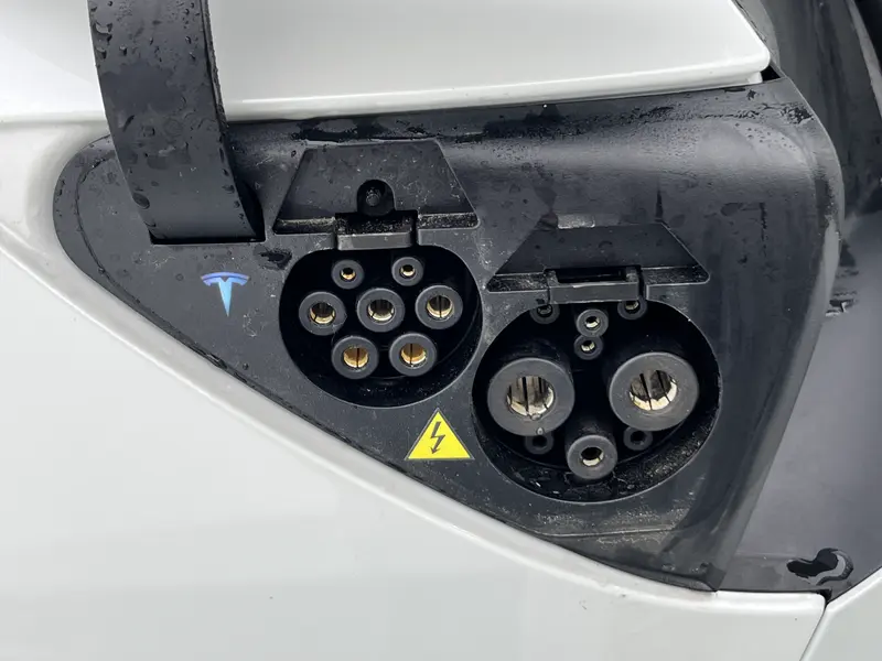 Tesla Model 3 — фото 14