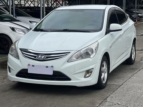 Hyundai Reina