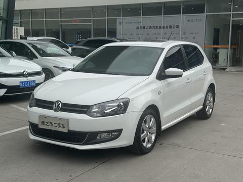 Volkswagen Polo 2013 1.6L AT Luxury