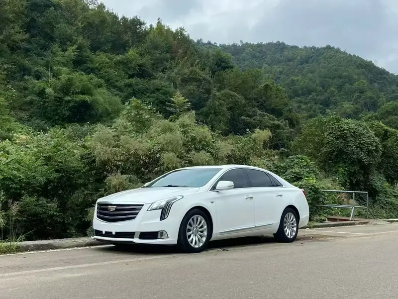Cadillac XTS 28 T