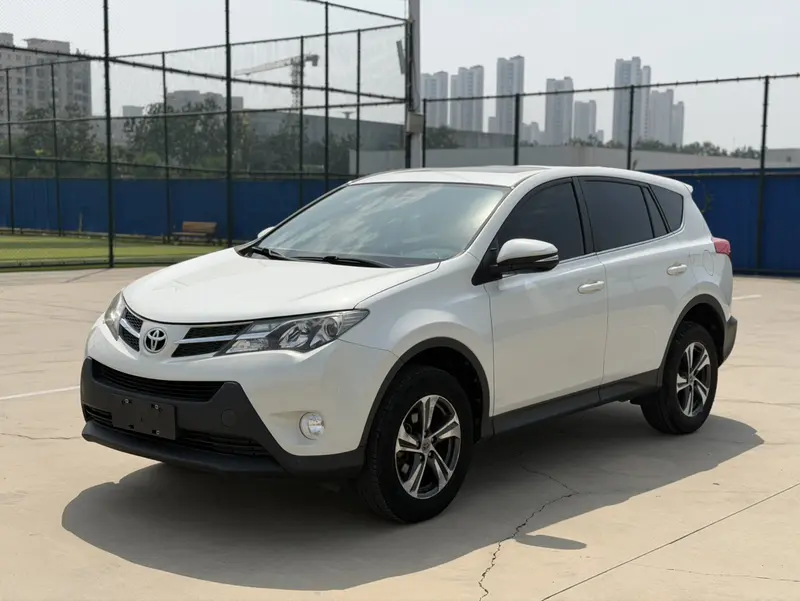 Toyota RAV 4 2.0 L CVT 2 WD