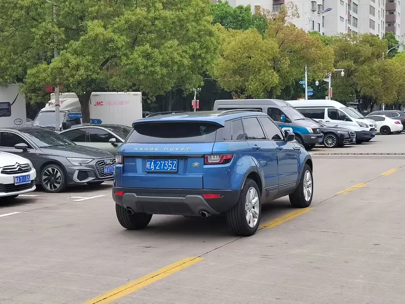 Land Rover Range Rover Evoque — фото 5