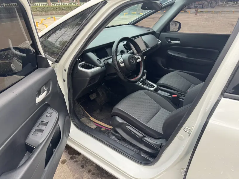 Honda Fit — фото 7