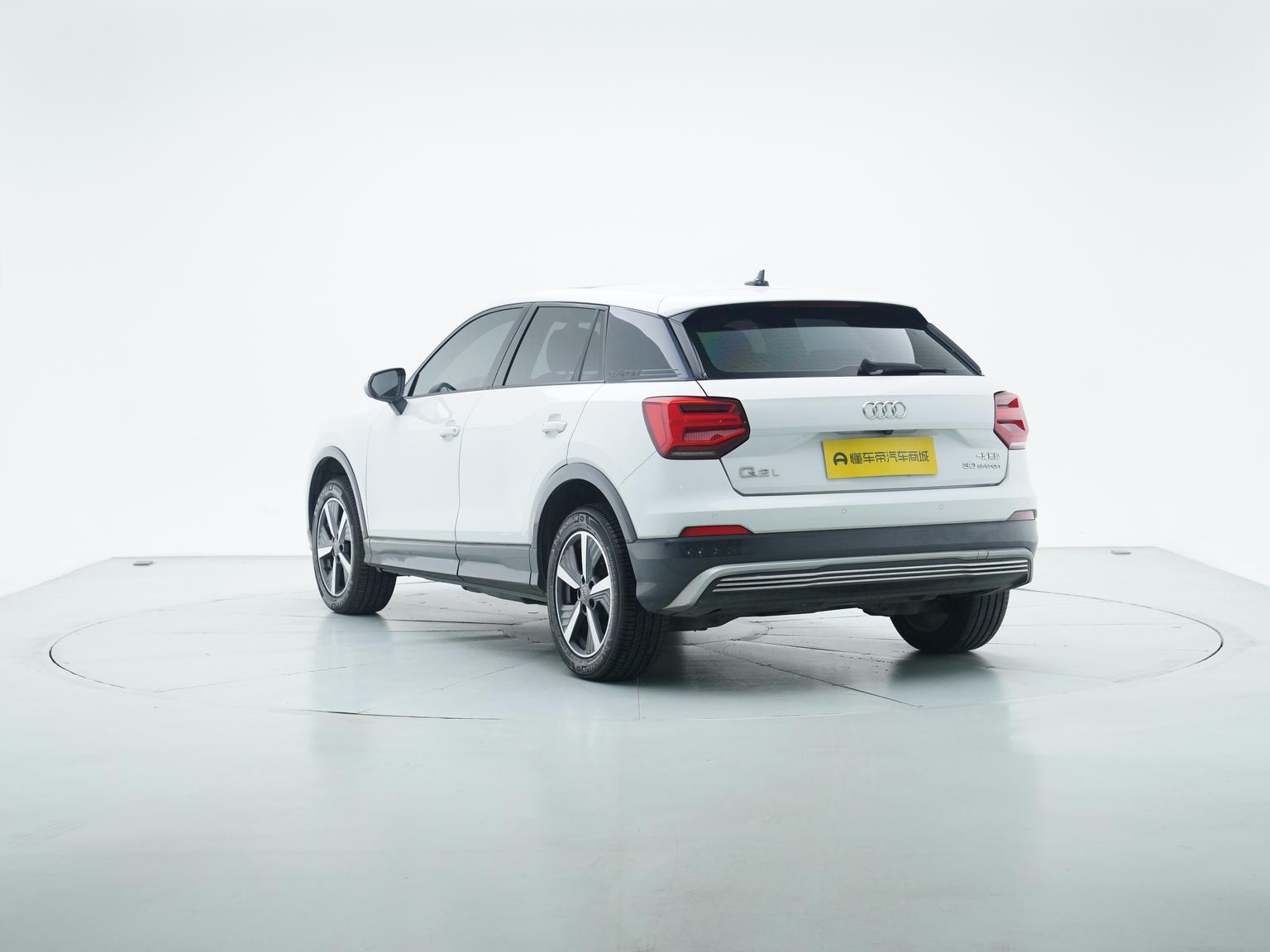 Audi Q2L e-tron — фотографии объявления, Фото 6