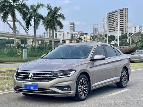 Volkswagen Sagitar