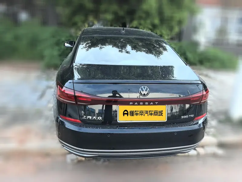 Volkswagen Passat — фото 5