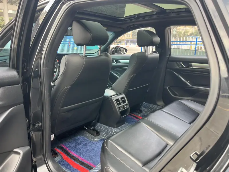 Honda Inspire — фото 14