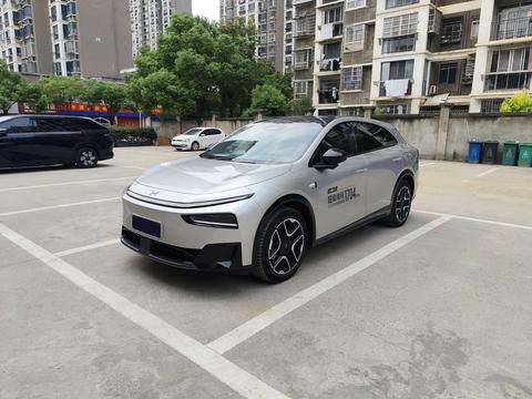 XPeng G7