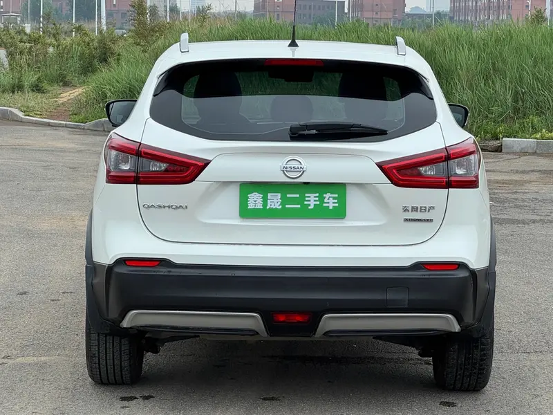 Nissan Qashqai — фото 5
