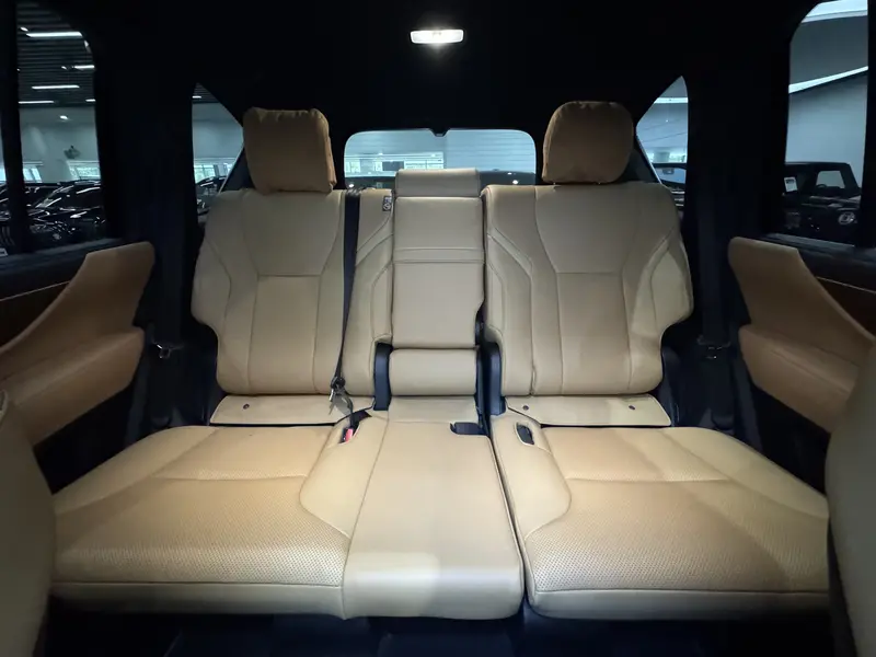 Lexus LX — фото 12