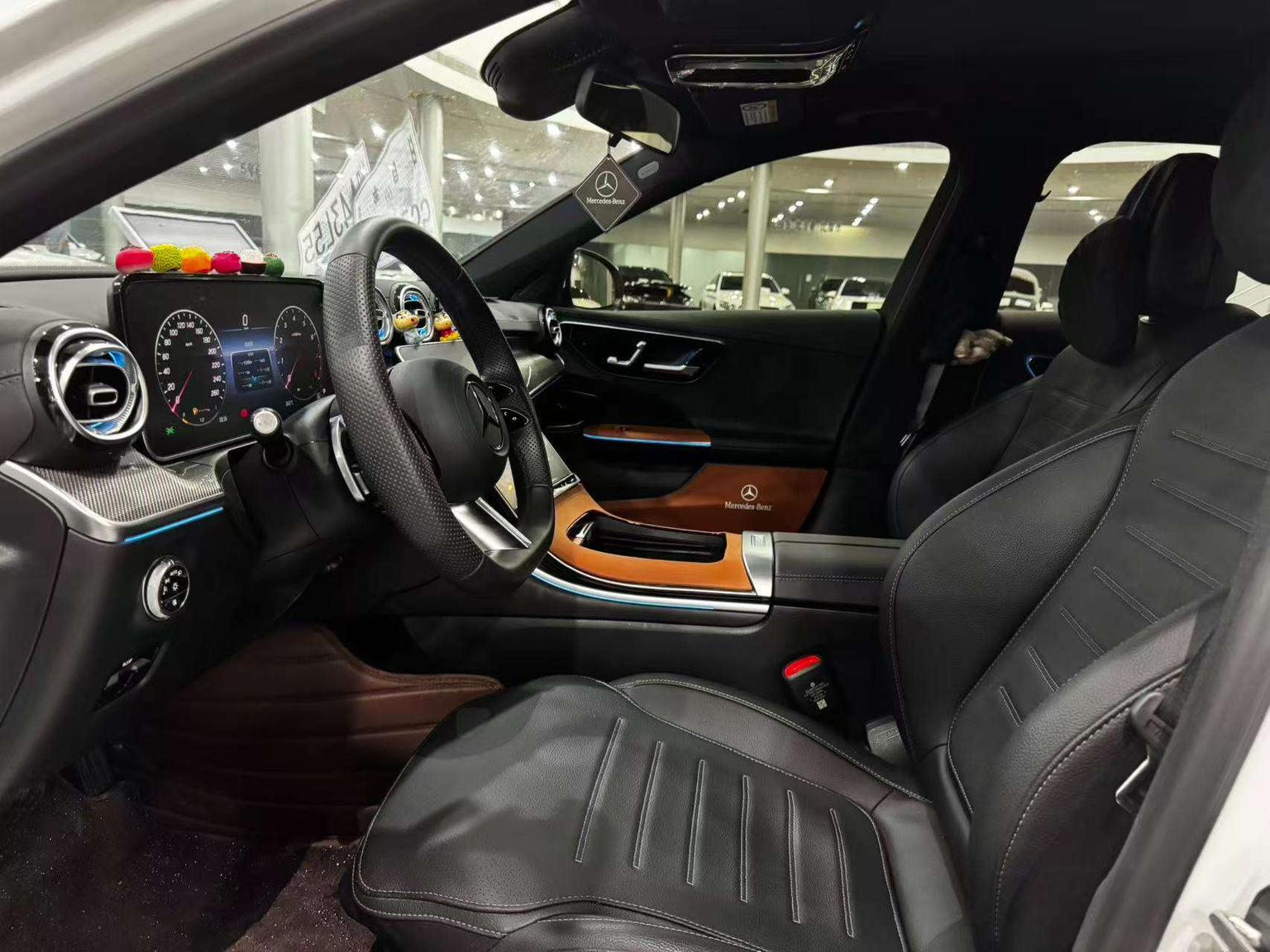 Mercedes-Benz C-Class: фотография 10 из 22